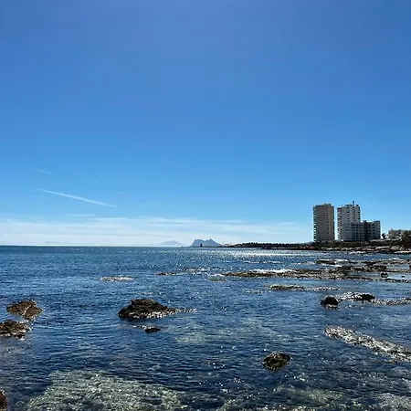 Appartement Skon Med Havudsigt Og Taet Pa Stranden *