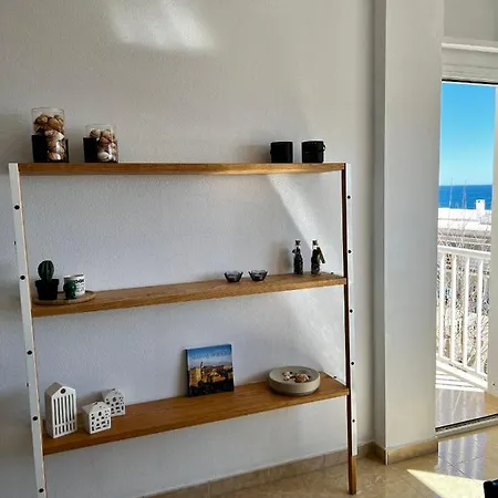 Skon Med Havudsigt Og Taet Pa Stranden Torreguadiaro
