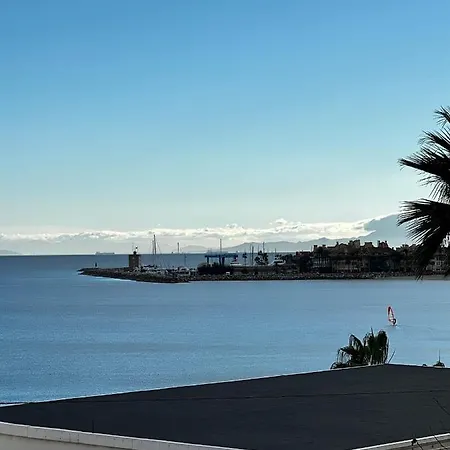 Skon Med Havudsigt Og Taet Pa Stranden Apartman *