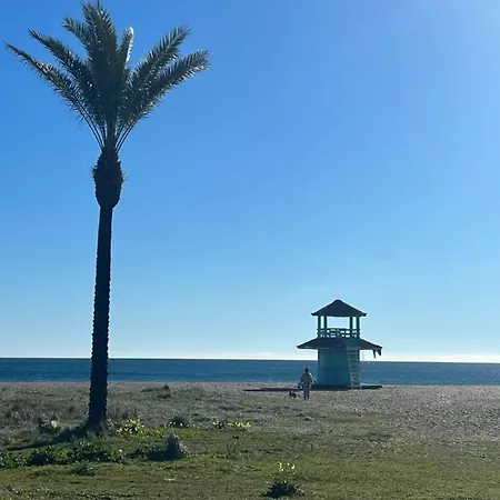 Apartman Skon Med Havudsigt Og Taet Pa Stranden