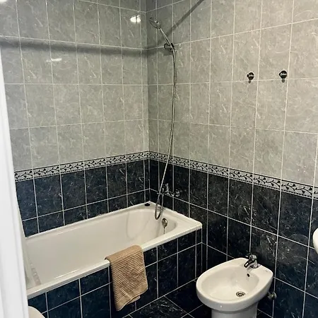 Apartman Skon Med Havudsigt Og Taet Pa Stranden *