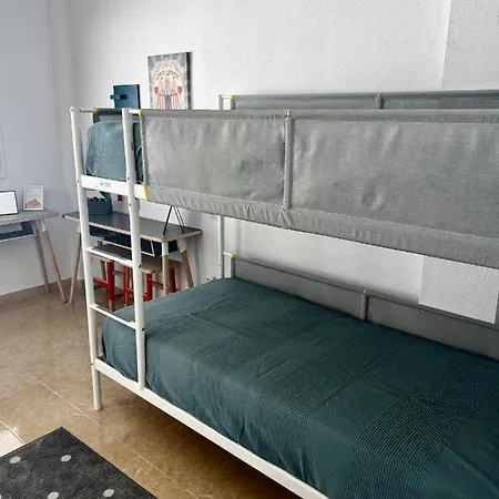 Skon Med Havudsigt Og Taet Pa Stranden *