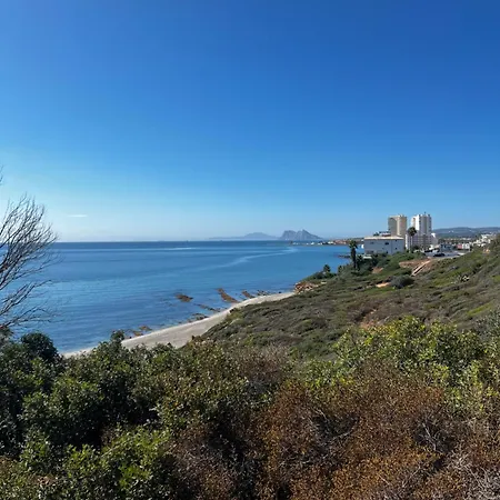 Skon Med Havudsigt Og Taet Pa Stranden Apartman Torreguadiaro